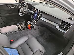 Volvo  T6 Plus Dark Recharge Plug-In Hybrid AWD*AHK