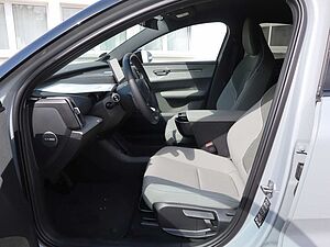 Volvo  Plus 2WD Pure Electric