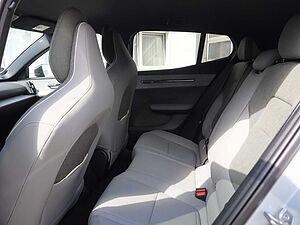 Volvo  Plus 2WD Pure Electric