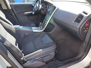 Volvo  D5 Momentum AWD
