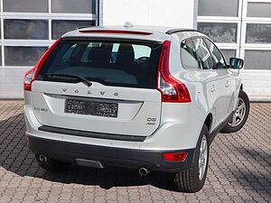 Volvo  D5 Momentum AWD
