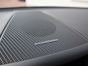 Volvo  D4 R Design