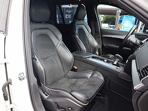 Volvo  B5 R Design AWD