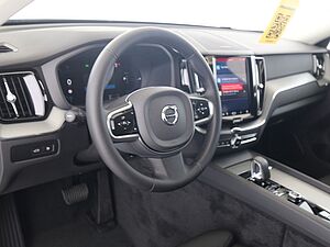 Volvo  T6 Plus Dark Recharge Plug-In Hybrid AWD