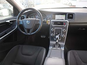 Volvo  D4 AT Bi-Xenon*Navi*PDC*Tempomat