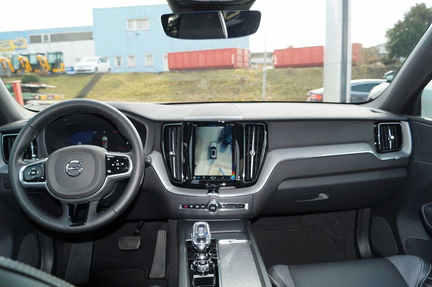 Volvo  B5 Benzin AWD Plus Black Edition Aut/Headup