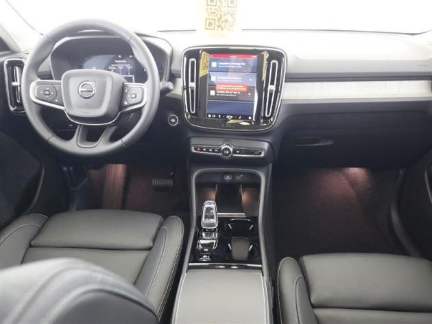 Volvo  B3 Benzin 2WD Plus Dark DKG/Panorama/Pixel