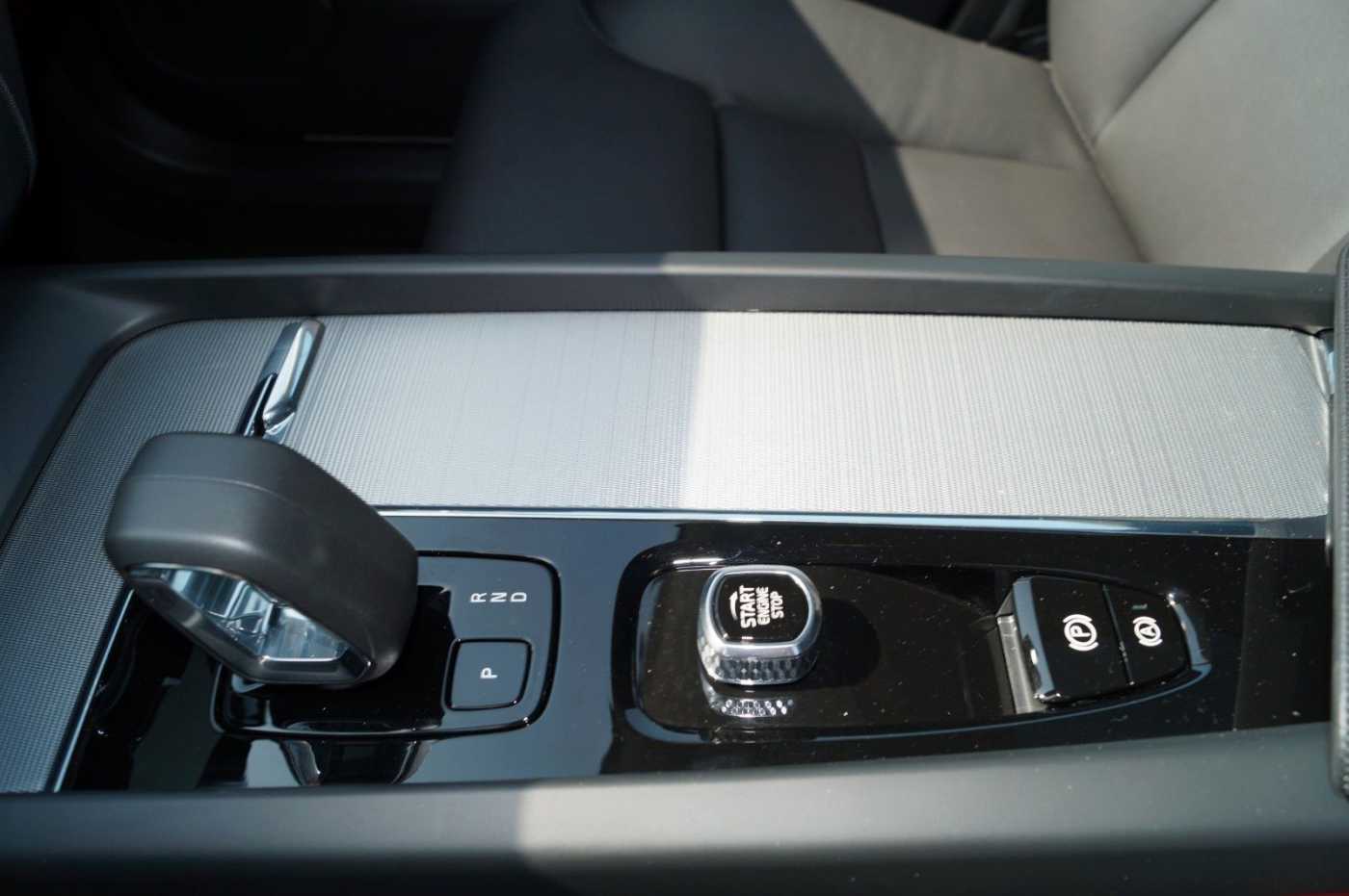Volvo  T8 AWD PlugIn Hybrid Plus Dark Aut/360°/20'