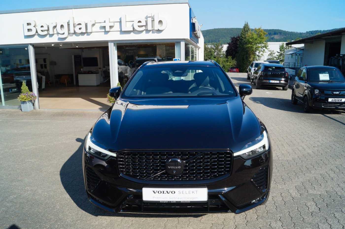 Volvo  B5 AWD Benzin Black Edition Aut/Luftf/Headu