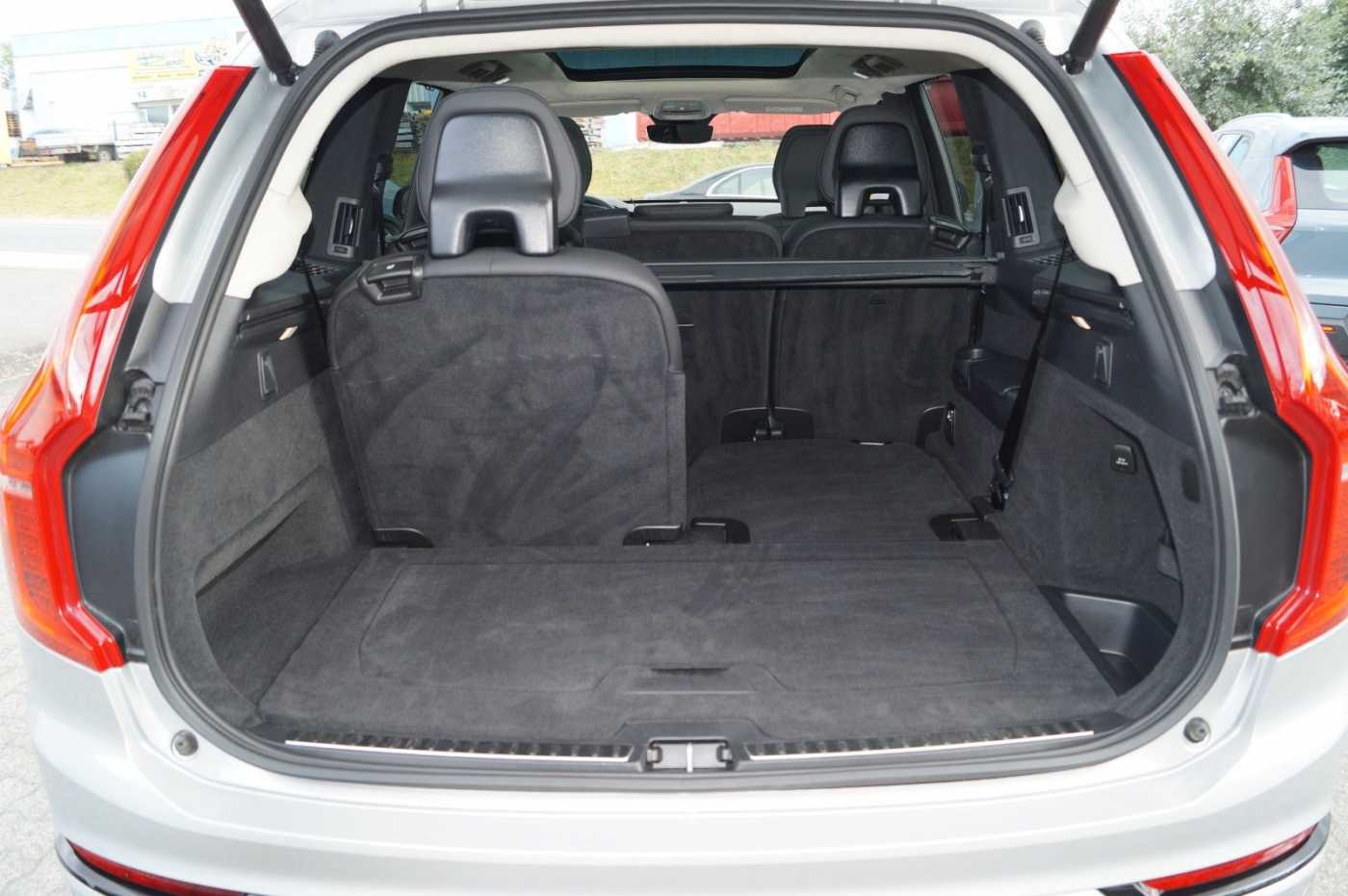 Volvo  T8 AWD PlugIn Hybrid Ultra Dark 7-Sitze Aut