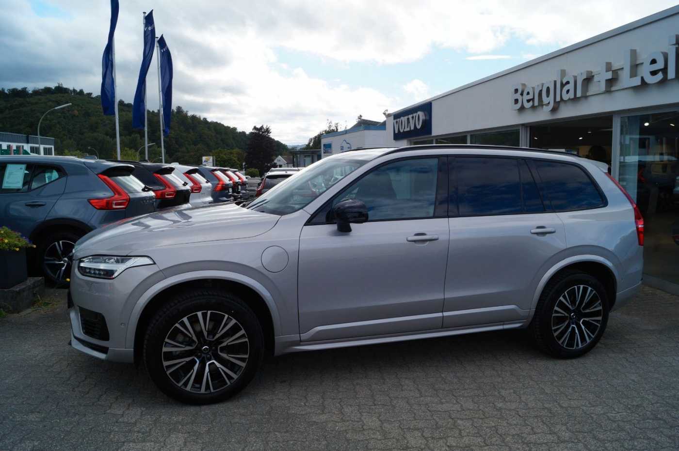 Volvo  T8 AWD PlugIn Hybrid Ultra Dark 7-Sitze Aut