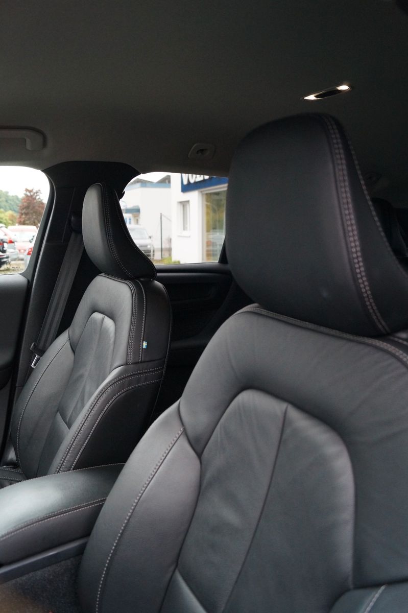 Volvo  Recharge T5 2WD Plus Dark DKG/AHK/Leder/360