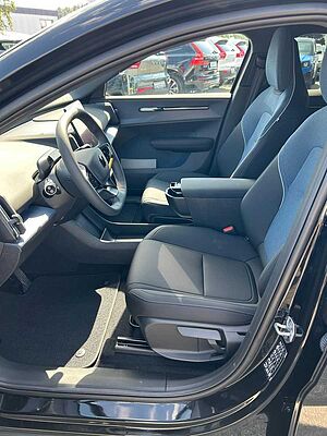 Volvo  Single Extended Range RWD Plus Aut/20'/BLIS