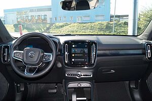 Volvo  Twin Perfor. AWD Ultra Black Edit. Aut. /AHK