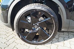 Volvo  Twin Perfor. AWD Ultra Black Edit. Aut. /AHK