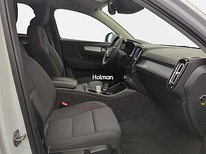 Volvo  B4 Benzin 2WD Momentum Pro Aut/BLIS/19'/LED