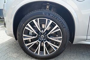 Volvo  T8 AWD PlugIn Hybrid Ultra Dark 7-Sitze Aut