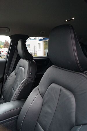Volvo  Recharge T5 2WD Plus Dark DKG/AHK/Leder/360