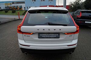 Volvo  D3 2WD Momentum Navi/AHK/LED/Carplay/Sitzh.