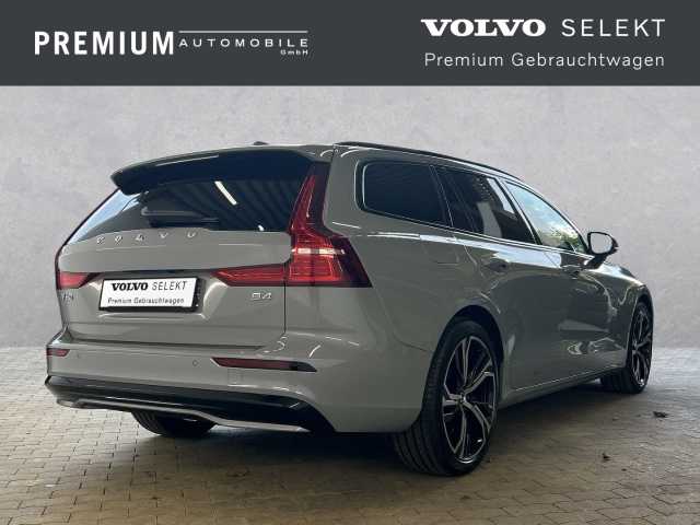 Volvo  Kombi Plus Dark B4 Benzin EU6d Harman/Kardon Winter-Paket