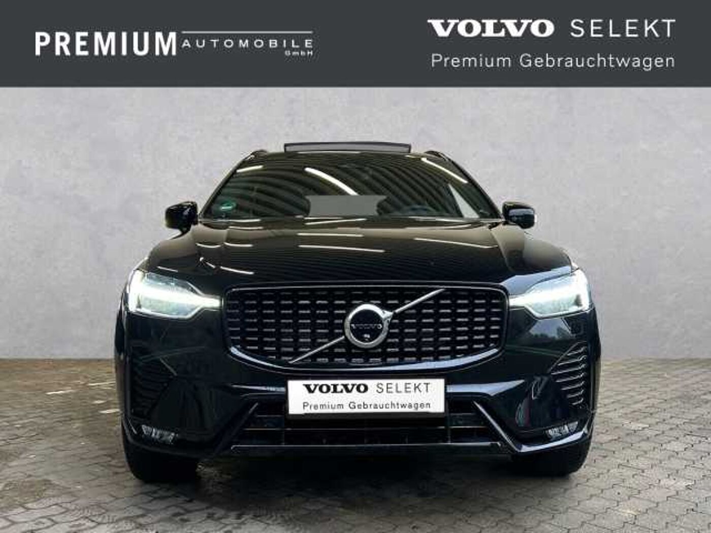 Volvo  Plus Dark 2WD B4 Benzin EU6d Harman/kardon 360° Pano