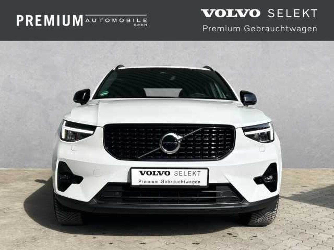 Volvo  Plus Dark 2WD B3 EU6d Harman/Kardon DAB+