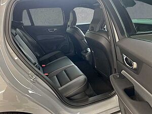 Volvo  Kombi Plus Dark B4 Benzin EU6d Harman/Kardon Winter-Paket