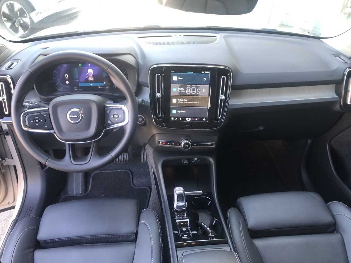 Volvo  B3 Plus Dark Pixel LED