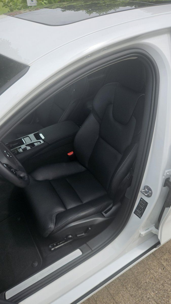 Volvo  T8 Twin Engine AWD Ultimate Dark