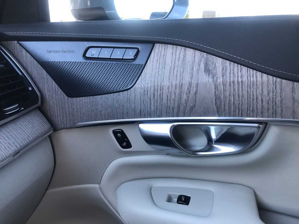 Volvo  T8 Plus Bright Plug-In Hybrid AWD