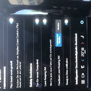 Volvo  B4 Plus Dark Standheizung Panoramadach
