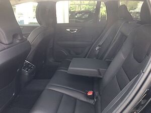 Volvo  CC Ultimate B4 AWD Diesel
