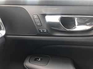Volvo  T6 AWD Plus Dark Plug In Hybrid