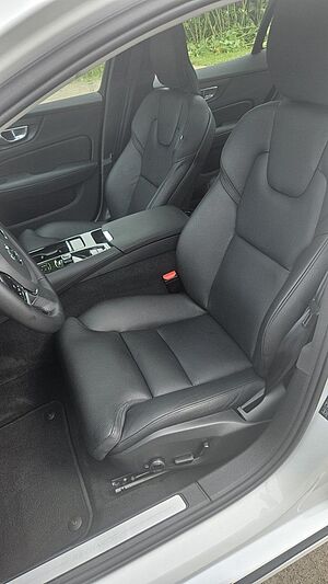 Volvo  T8 Twin Engine AWD Ultimate Dark
