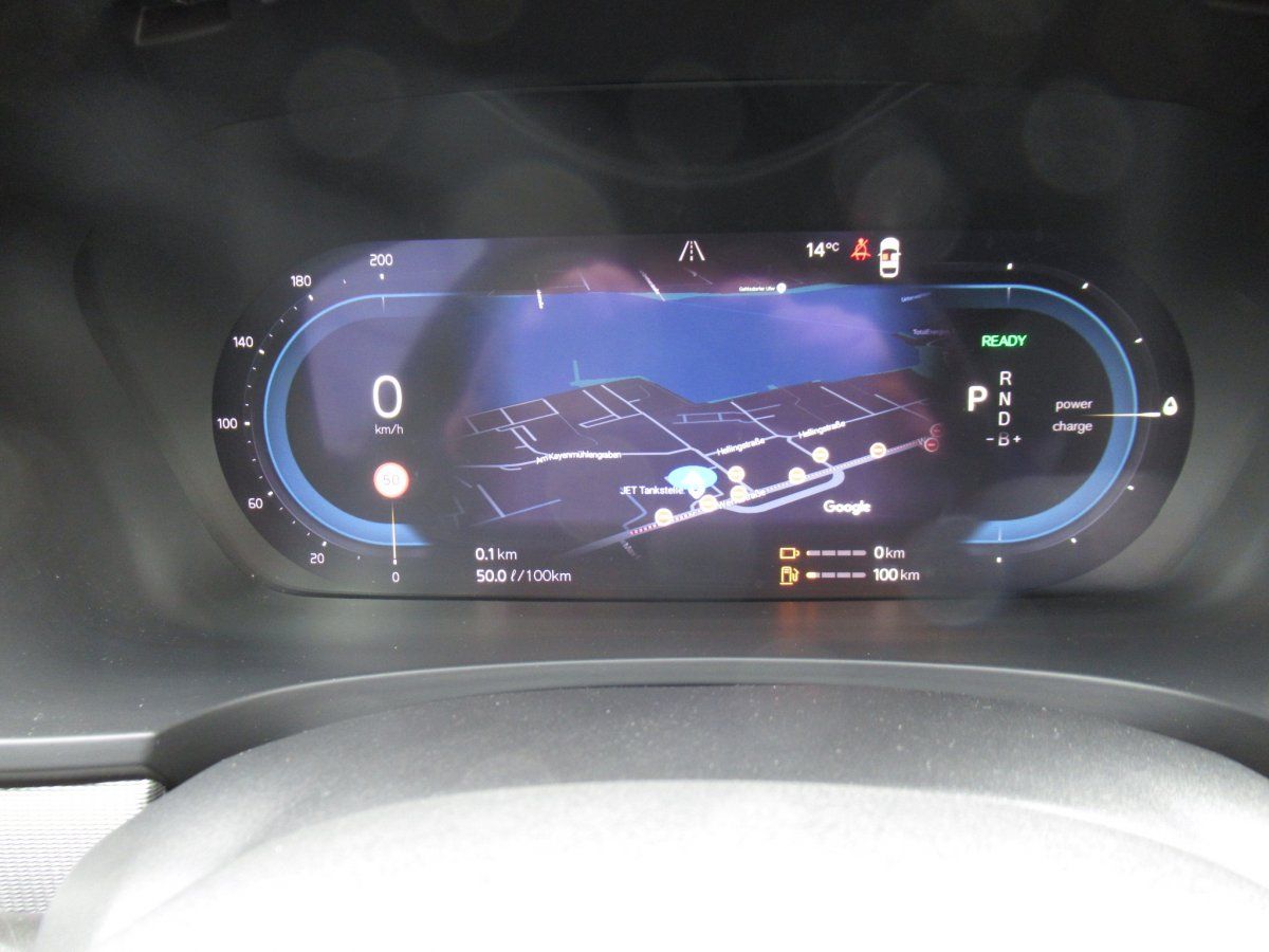 Volvo  Recharge T6 AWD R-Design
