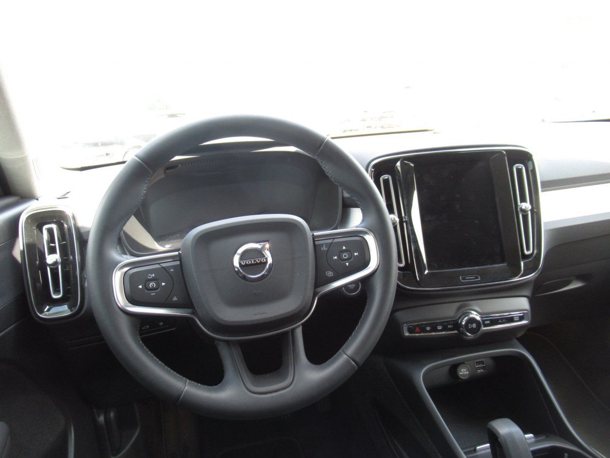 Volvo  Recharge T4 Inscription Expression Automati