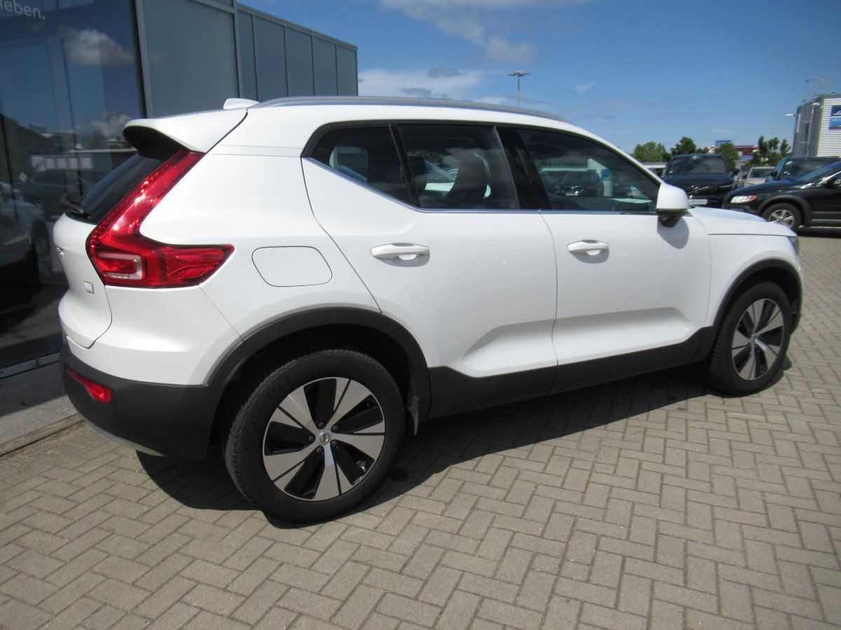 Volvo  Recharge T4 Inscription Expression Automati