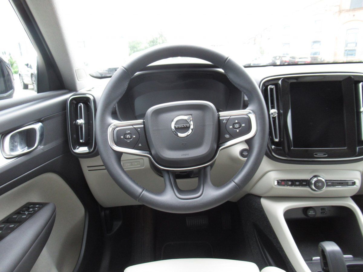 Volvo  Recharge T4 Inscription Expression Automati