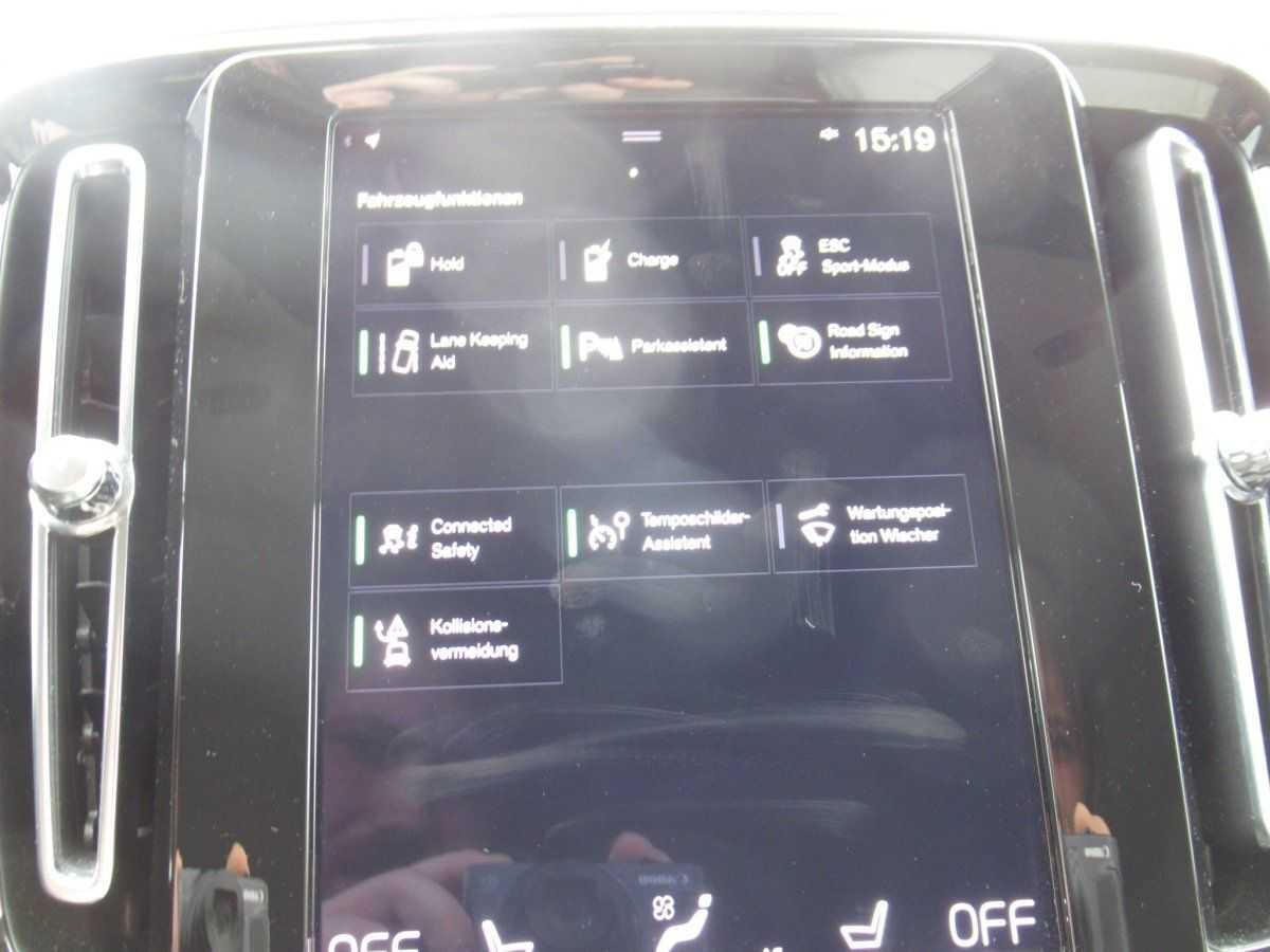 Volvo  Recharge T4 Inscription Expression Automati