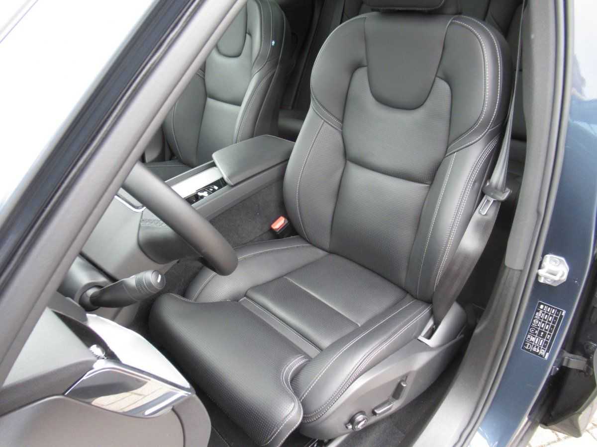 Volvo  Recharge T6 AWD R-Design Automatik