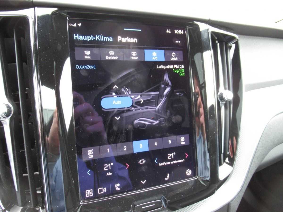 Volvo  Recharge T6 AWD R-Design Automatik