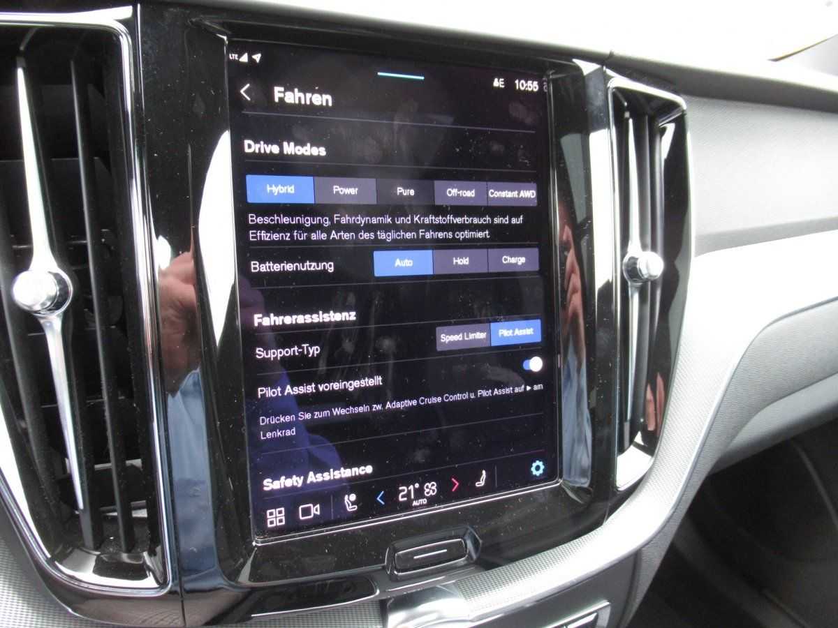 Volvo  Recharge T6 AWD R-Design Automatik