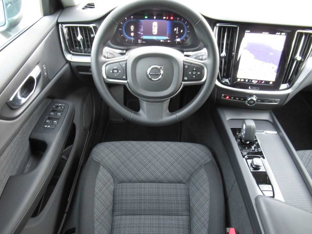 Volvo  B3 Benzin Core Automatik