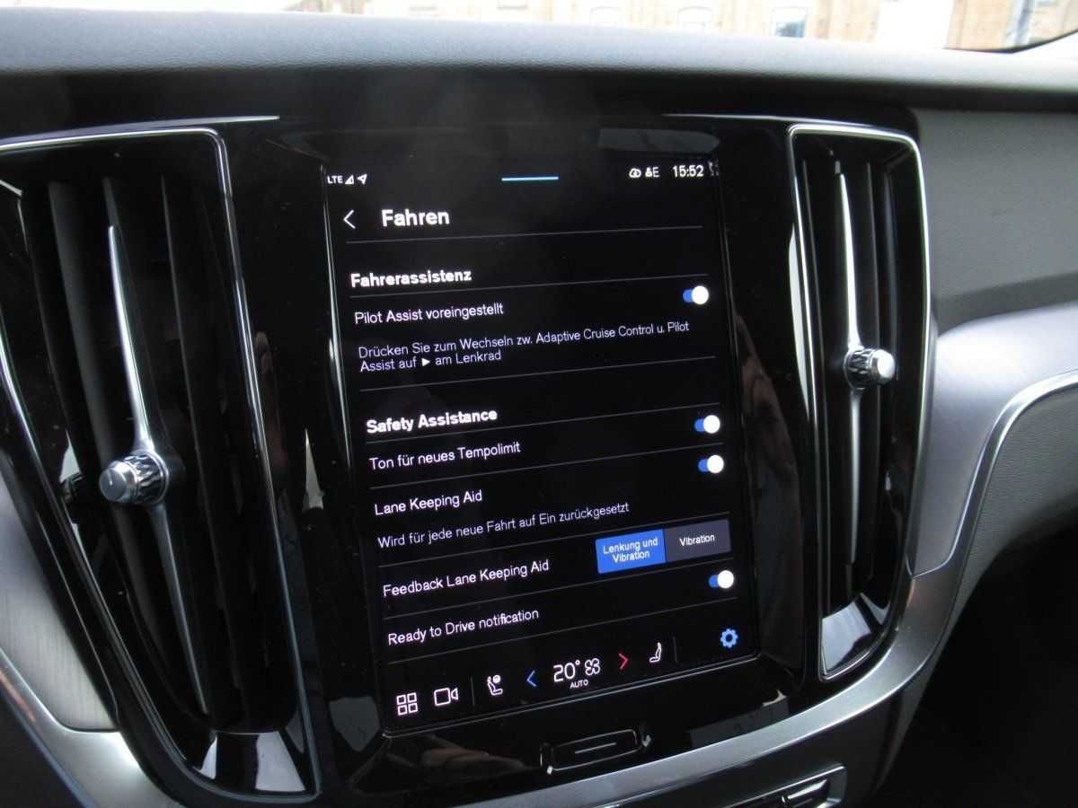 Volvo  B3 Benzin Core Automatik