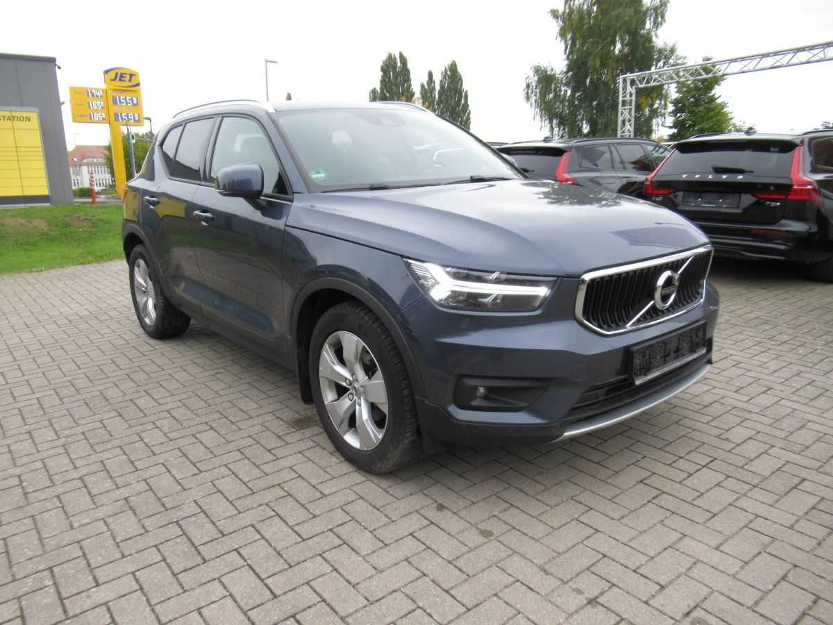 Volvo  T3 Benzin Momentum Pro 6 Gang Schalter
