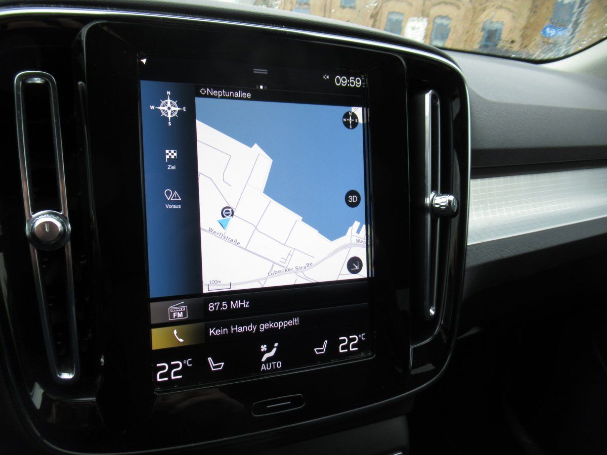 Volvo  T3 Benzin Momentum Pro Automatik