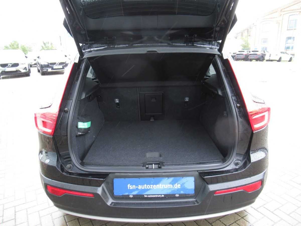 Volvo  T3 Benzin Momentum Pro Automatik