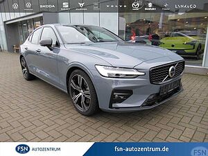 Volvo  Ultimate B5 AWD Benzin Dark Automatik