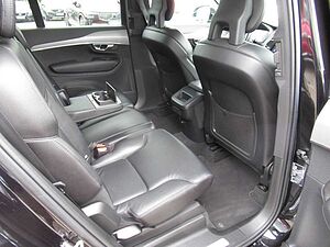 Volvo  B5 Diesel AWD Momentum Pro Automatik