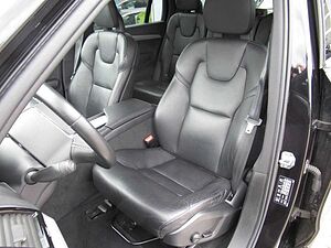 Volvo  B5 Diesel AWD Momentum Pro Automatik
